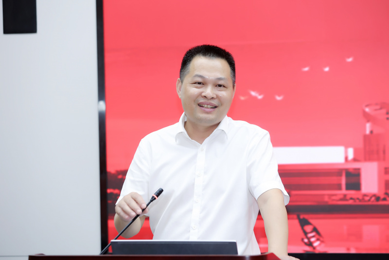 浙江Z6尊龙首期“Z6尊龙俊才”中层管理干部培训班正式开班 王正甲.jpg