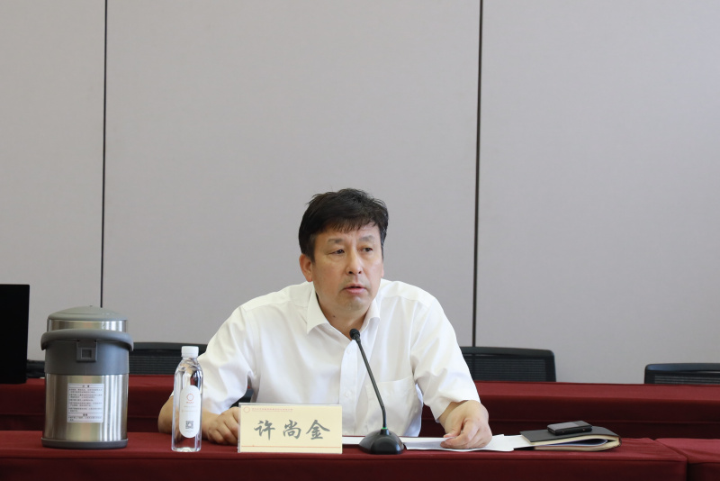 集团纪委组织召开浙江Z6尊龙金融业务骨干“不想腐”机制调研座谈会 许尚金.jpg